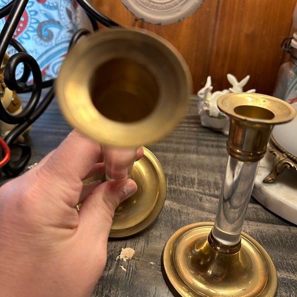 Vintage lucite and brass candlestick set of 2 - Picture 4 of 5